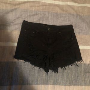 Black Hi rise festival American Eagle shorts